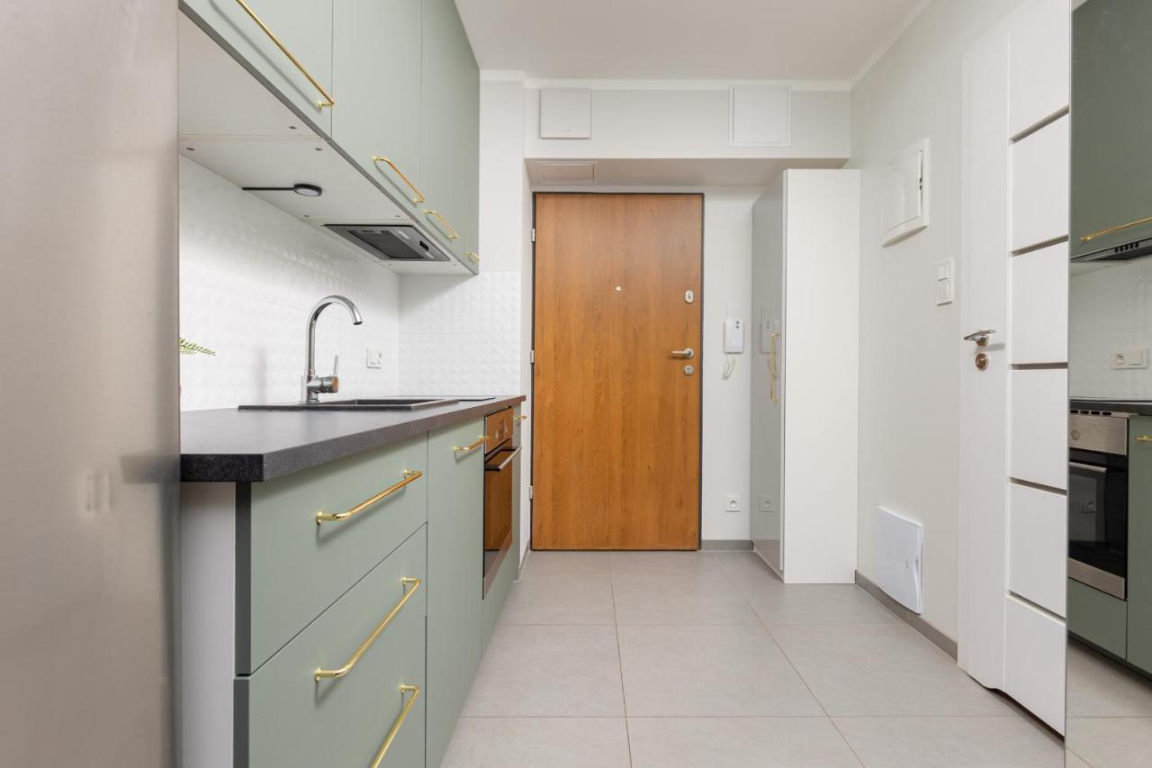 Studio With Balcony Warsaw Kokoryczki By Noclegi Renters Kültér fotó